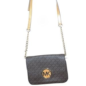 MIchael Kors Crossbody/Clutch